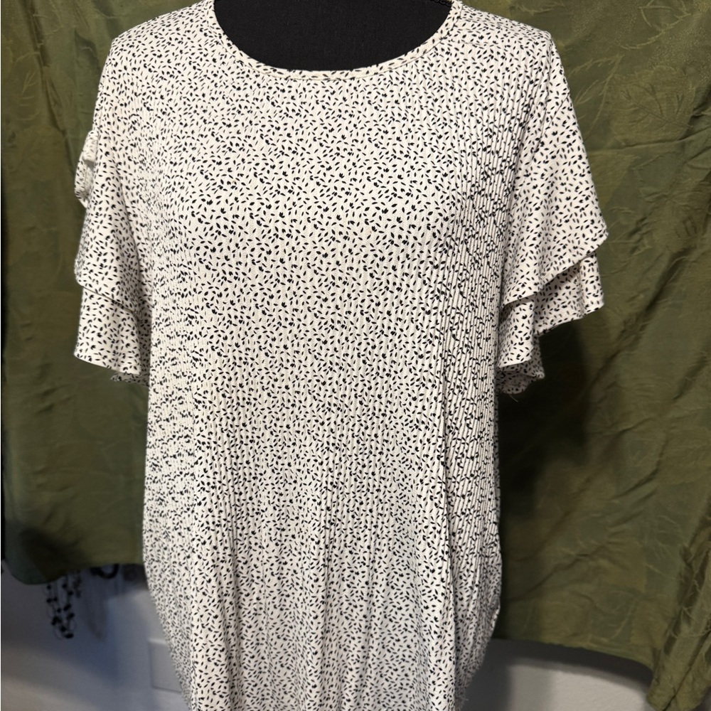 Adrianna Papell Black and White Patterned Ruffle Sleeve Top Sz XL